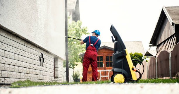 Best Sidewalk Pressure Washing  in Everett, MA